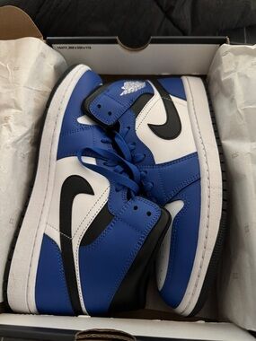 Jordan 1 Mid Game Royal 💙🖤